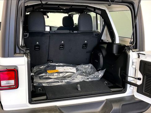 New 2026 Jeep Wrangler Unlimited Sport AWD/4WD image 11