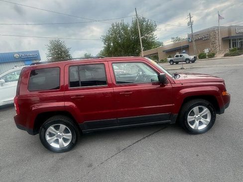 Used 2014 Jeep Patriot Sport w/ Power Value Group AWD/4WD image 5