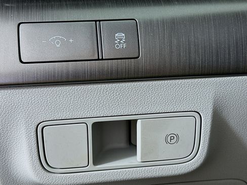 Used 2024 Hyundai Kona SEL FWD image 17