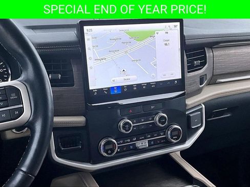 Used 2022 Ford Expedition Limited image 9
