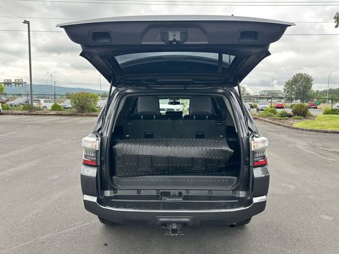 Used 2019 Toyota 4Runner SR5 Premium AWD/4WD image 11