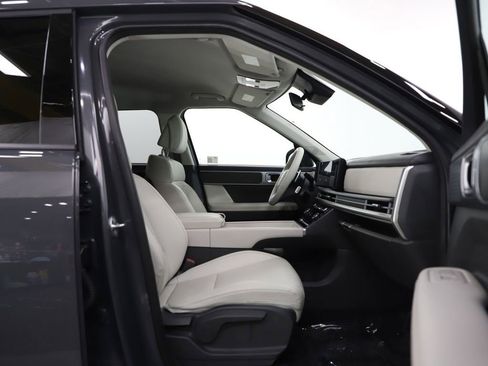 Used 2025 Hyundai Santa Fe SEL AWD/4WD image 11