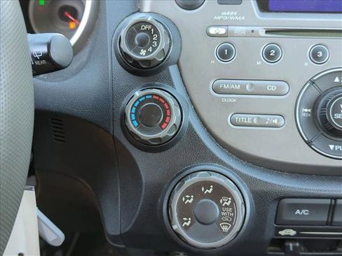 Used 2013 Honda Fit image 11