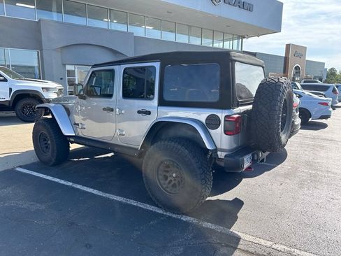 Used 2021 Jeep Wrangler Unlimited Rubicon AWD/4WD image 5