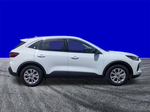 Certified 2024 Ford Escape Active FWD image 3