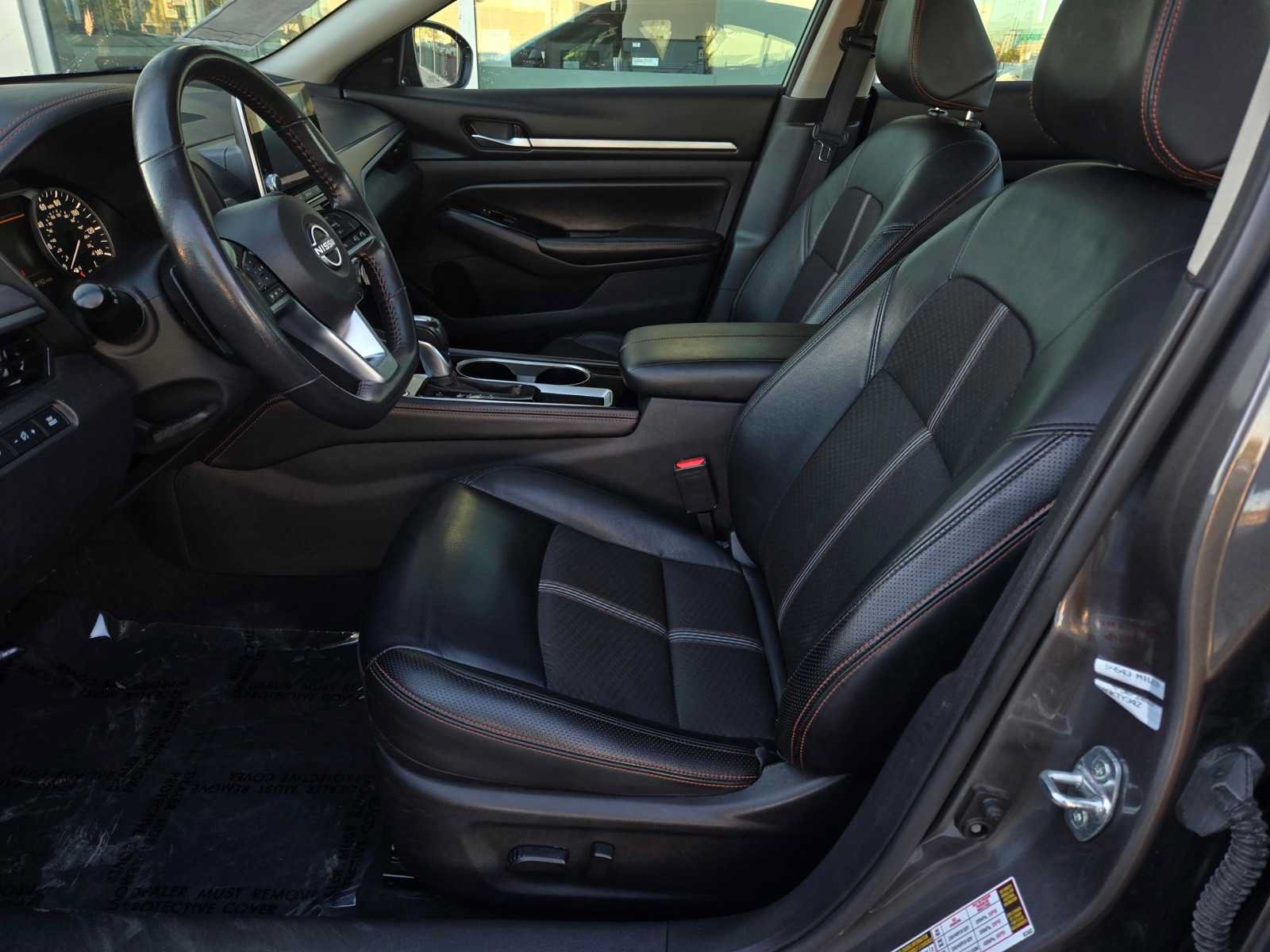 Used 2024 Nissan Altima 2.5 SR FWD image 14