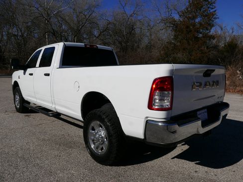 Used 2023 RAM 2500 Tradesman w/ Chrome Appearance Group image 8