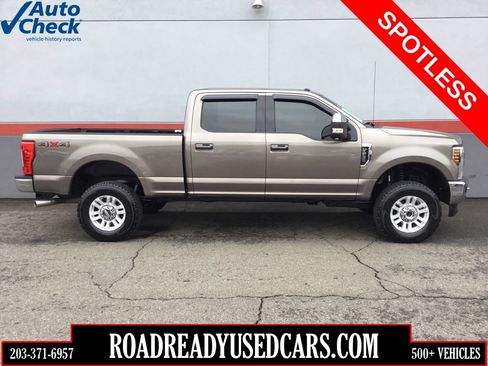 Used 2019 Ford F250 XLT w/ XLT Premium Package AWD/4WD image 1