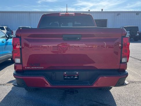 Used 2025 Chevrolet Colorado LT RWD image 5