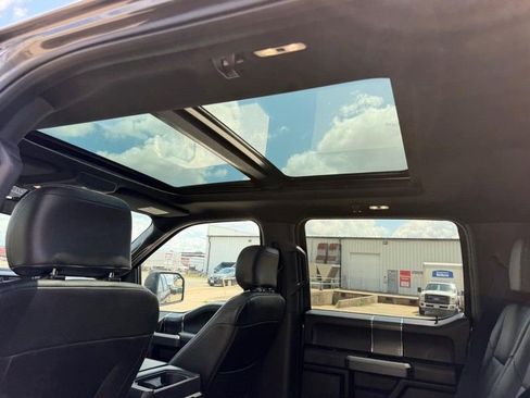 Used 2018 Ford F150 XLT w/ Equipment Group 302A Luxury AWD/4WD image 10