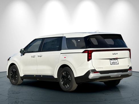 New 2026 Kia Carnival LXS image 6