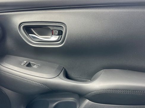 Certified 2026 Honda HR-V LX image 19