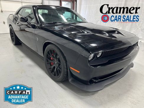 Used 2016 Dodge Challenger SRT Hellcat RWD image 1