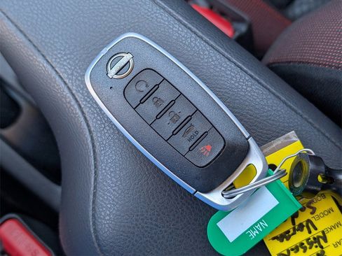 New 2025 Nissan Versa SR w/ Trunk Package image 34