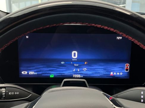 Certified 2024 Chevrolet Equinox EV RS image 21