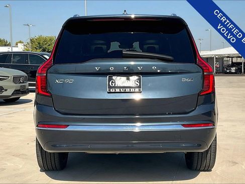 Certified 2025 Volvo XC90 B6 Plus image 6