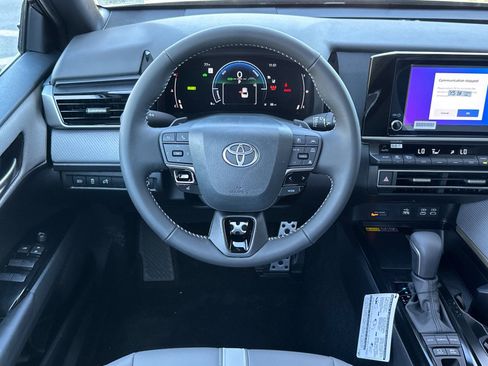 New 2026 Toyota Camry SE image 13