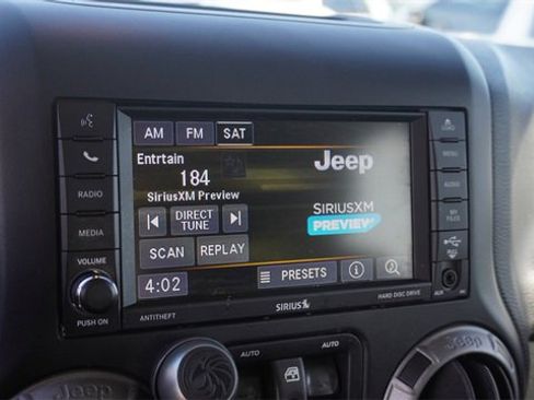 Used 2018 Jeep Wrangler Unlimited Sport S image 17