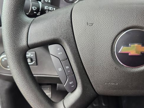New 2025 Chevrolet Express 2500 w/ Driver Convenience Package image 18