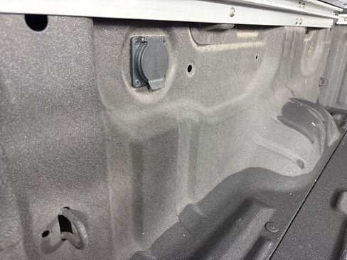 Certified 2024 Nissan Titan SV w/ SV Convenience Package image 15