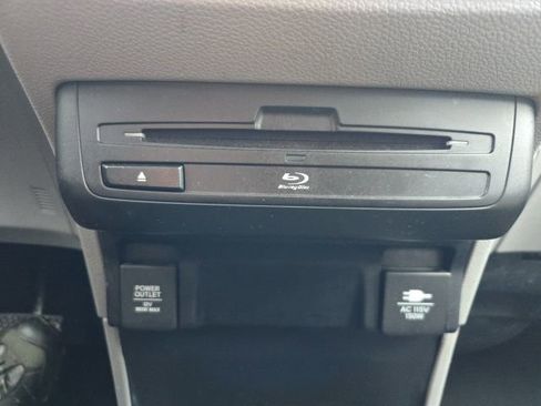 Used 2020 Honda Odyssey Elite image 32