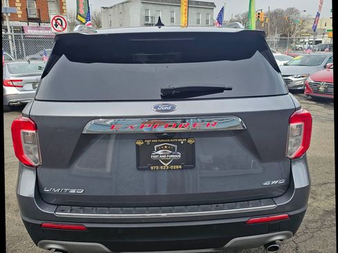 Used 2021 Ford Explorer Limited w/ Equipment Group 301A image 33