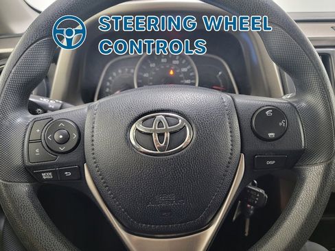 Used 2014 Toyota RAV4 LE FWD image 18