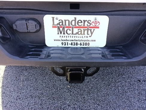 Used 2022 Toyota Tacoma TRD Off-Road image 29