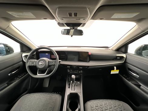 New 2026 Nissan Kicks SV image 9