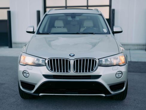 Used 2015 BMW X3 xDrive28d image 2