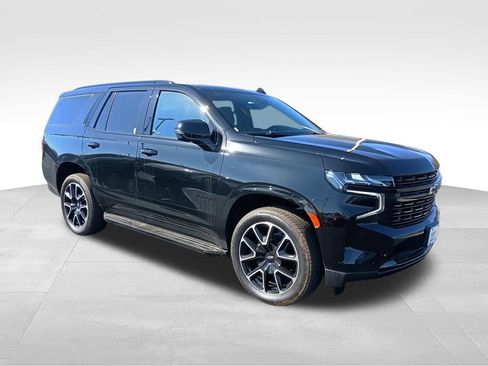 Used 2024 Chevrolet Tahoe RST w/ Luxury Package AWD/4WD image 3