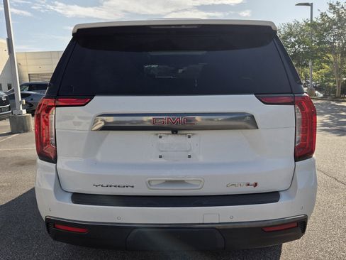 Used 2022 GMC Yukon AT4 w/ AT4 Premium Plus Package AWD/4WD image 7