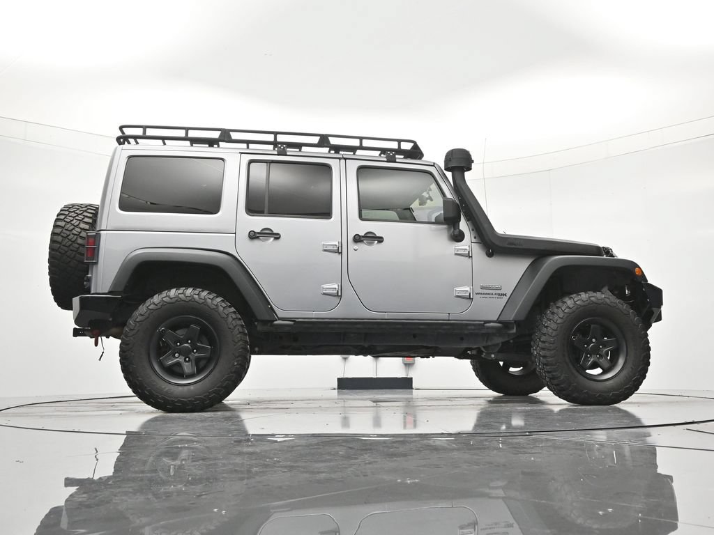 Used 2018 Jeep Wrangler Unlimited Rubicon AWD/4WD image 37