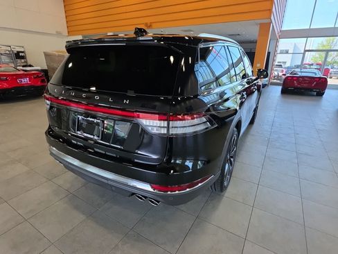Used 2025 Lincoln Aviator Reserve w/ Equipment Group 201A AWD/4WD image 8