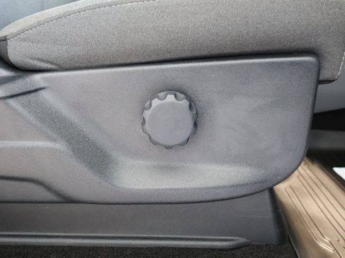 Used 2022 Ford F150 XLT image 35