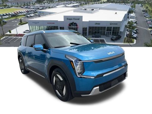 Used 2026 Kia EV9 Wind AWD/4WD image 3