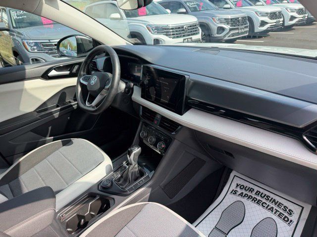 Certified 2025 Volkswagen Taos S AWD/4WD image 26