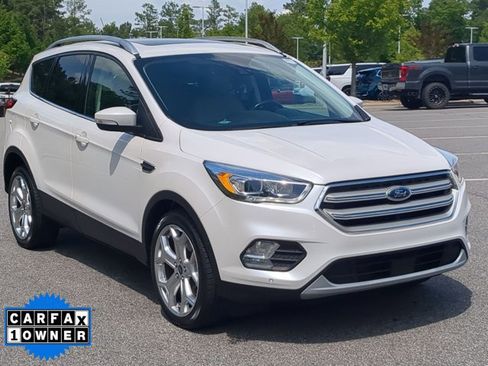 Certified 2019 Ford Escape Titanium FWD image 1