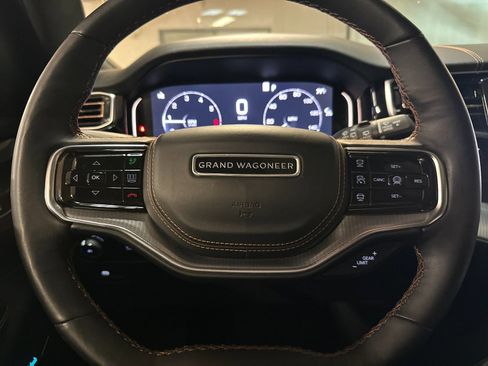 Certified 2023 Jeep Grand Wagoneer Series III image 24