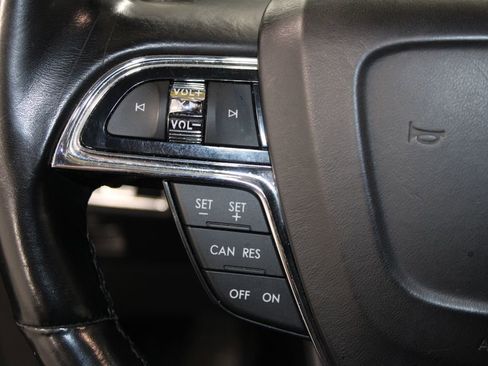 Used 2022 Lincoln Nautilus Reserve image 38