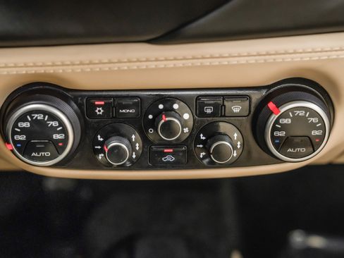 Used 2018 Ferrari 488 Spider image 28