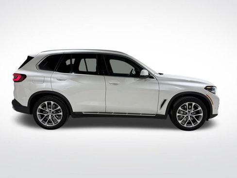 Used 2023 BMW X5 xDrive40i w/ Premium Package image 11