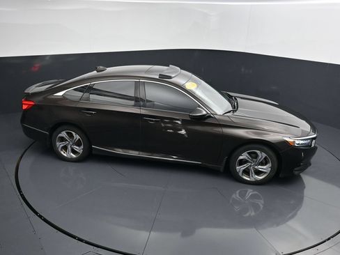 Used 2018 Honda Accord EX-L image 32