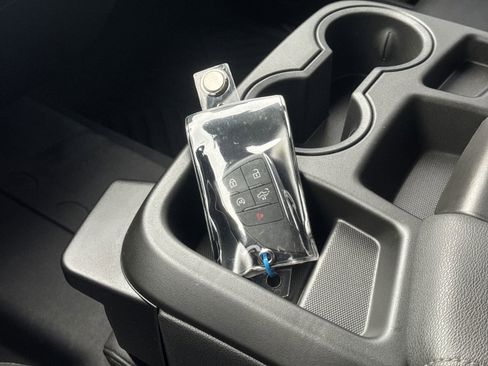 Used 2024 Chevrolet Silverado 1500 LT image 35