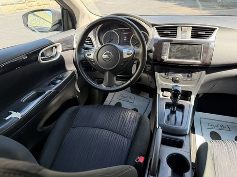 Used 2019 Nissan Sentra SV FWD image 13