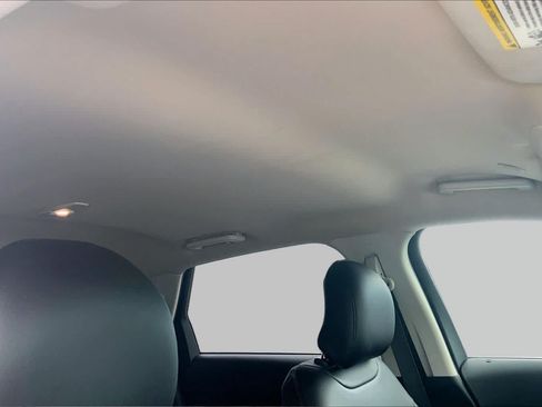 Used 2019 Ford Edge SEL w/ Equipment Group 201A FWD image 14