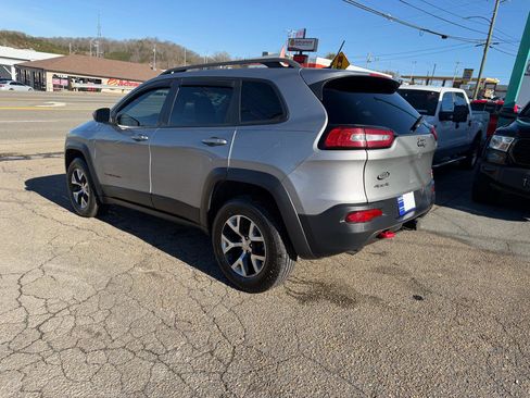 Used 2015 Jeep Cherokee Trailhawk w/ Comfort/Convenience Group image 6