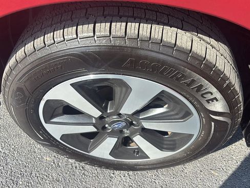 Used 2018 Subaru Forester 2.5i Premium AWD/4WD image 38