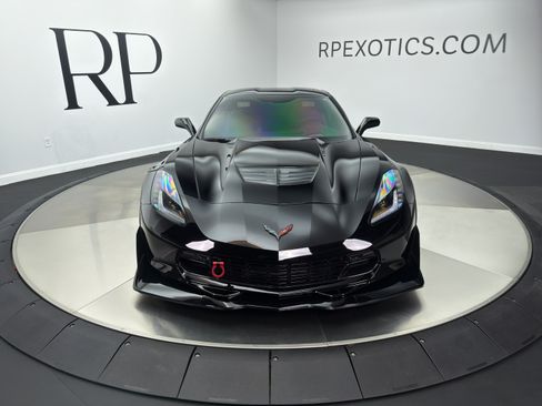 Used 2018 Chevrolet Corvette Z06 RWD image 12