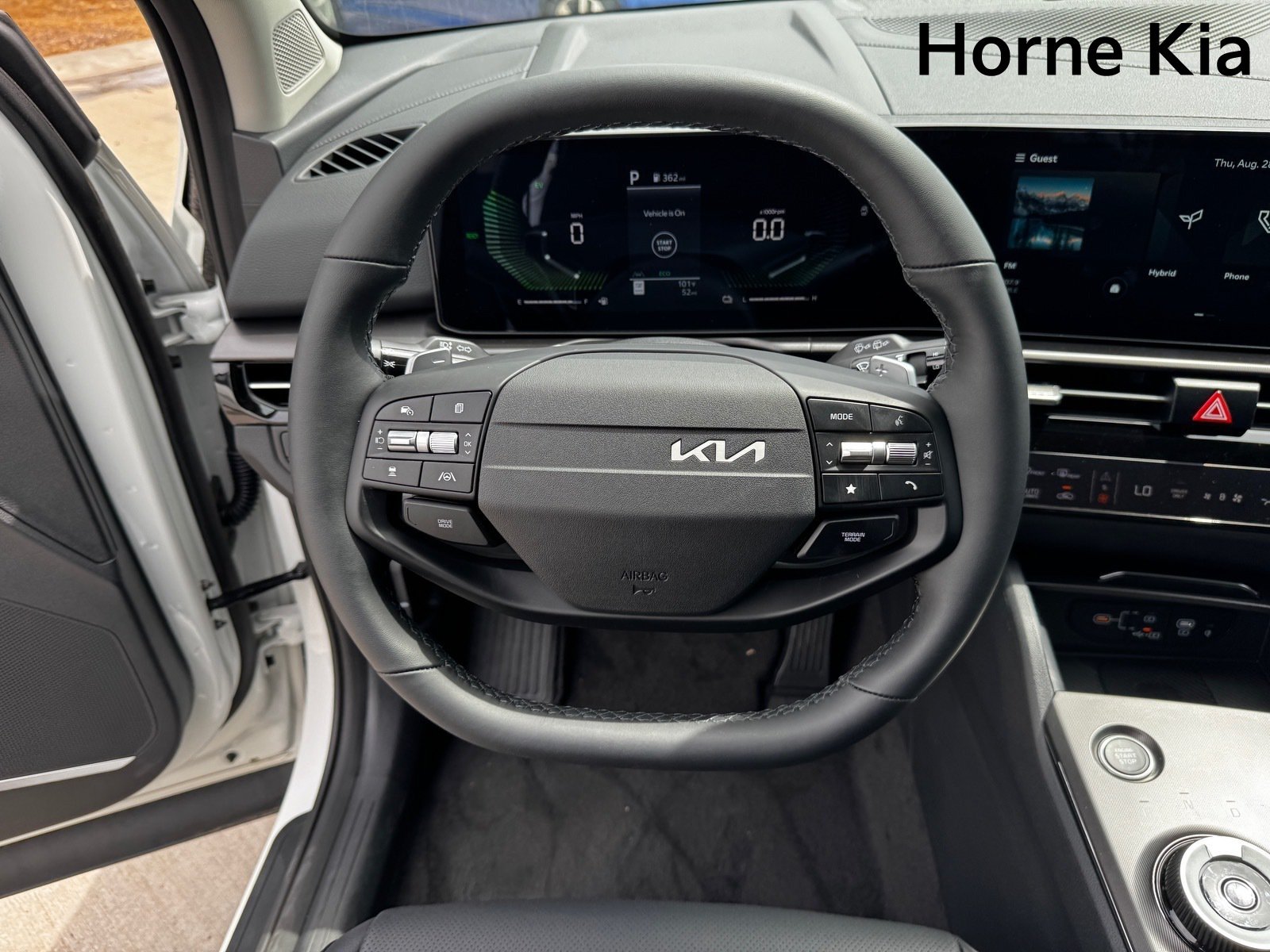 Certified 2026 Kia Sportage EX w/ EX Panoramic Sunroof Package AWD/4WD image 14